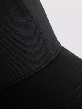 Renk bloklu beyzbol şapkası
