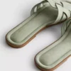 Örgülü kayışlı mules
