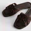 Örgülü kayışlı mules
