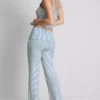 Ribana çizgili pijama altlarıyla rahatlamayı seveceksiniz Ribana çizgili pijama altlarıyla rahatlamayı seveceksiniz