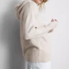 Örme büzgülü kapüşonlu sweatshirt Örme büzgülü kapüşonlu sweatshirt