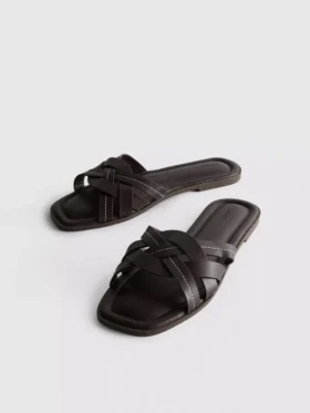 Suni deri örgülü sandaletler