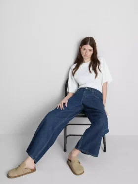 The Edit düz paça pamuklu denim jeanler