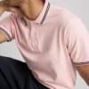 Uçlu yakalı polo gömlek Uçlu yakalı polo gömlek