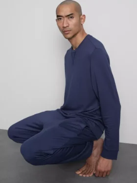 Uzun kollu pijama üstü