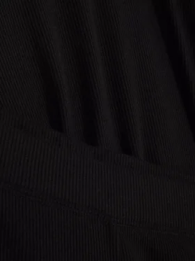 Uzun kollu üst ve eşofman altı pijama takımı