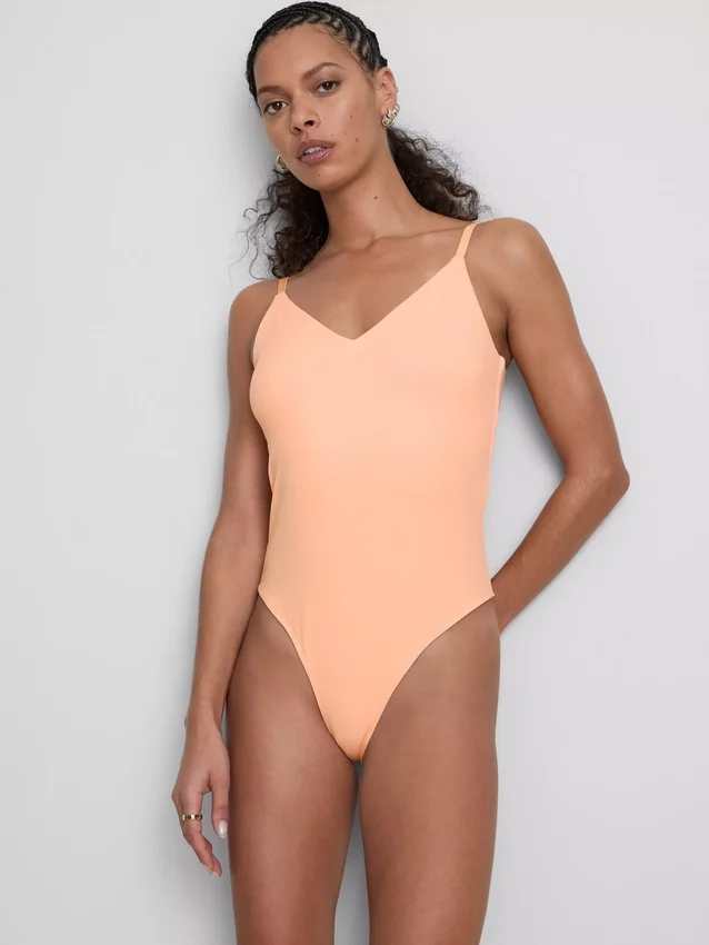 V yakalı askılı bodysuit V yakalı askılı bodysuit