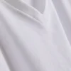 V yakalı, dar kesim, esnek tişört
