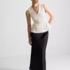 V yakalı peplum kolsuz üst V yakalı peplum kolsuz üst