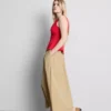 V yakalı peplum kolsuz üst V yakalı peplum kolsuz üst