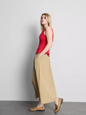 V yakalı peplum kolsuz üst