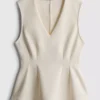 V yakalı peplum kolsuz üst V yakalı peplum kolsuz üst