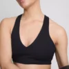 V yakalı, pürüzsüz destekli spor crop top V yakalı, pürüzsüz destekli spor crop top