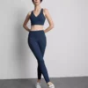 V yakalı spor kısa üst V yakalı spor kısa üst