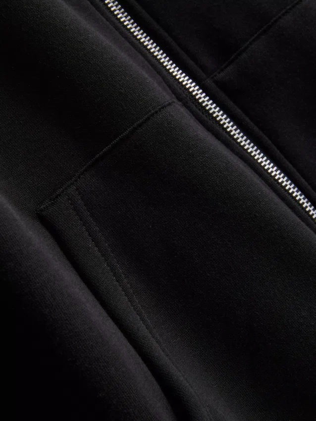 Vazgeçilmez fermuarlı kapüşonlu sweatshirt Vazgeçilmez fermuarlı kapüşonlu sweatshirt