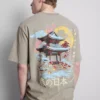 Yıkanmış Japonya temalı grafik tişört