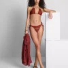 Zincir detaylı, yanları bağlamalı bikini altları